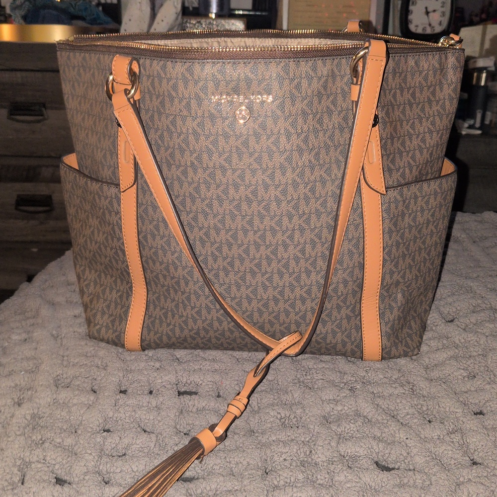 Beautiful Michael Kors Large Sullivan Tote Bag
